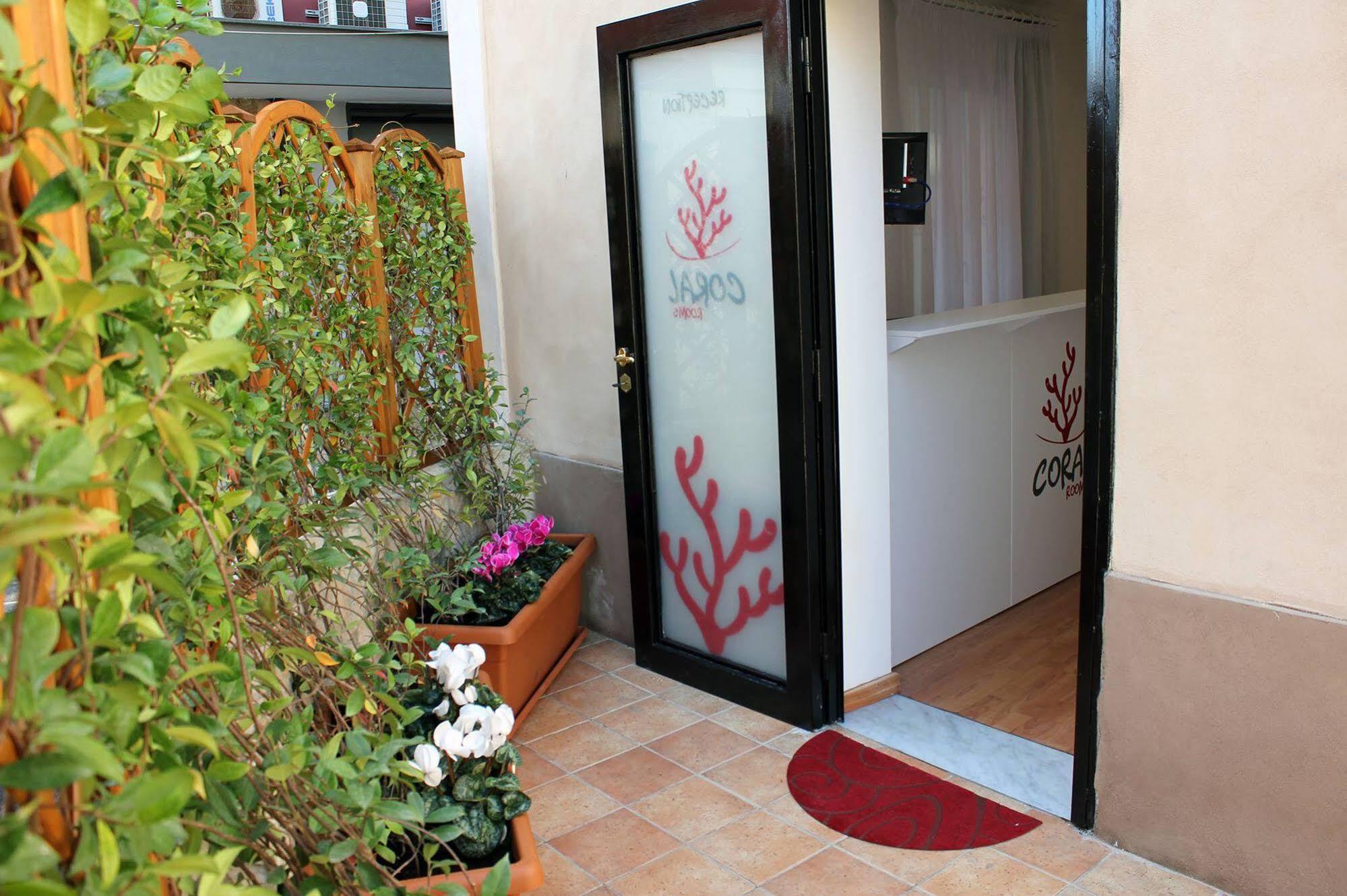 Coral Rooms Torre del Greco Buitenkant foto